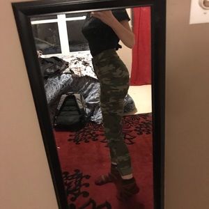 Ripped camo skinny jeans